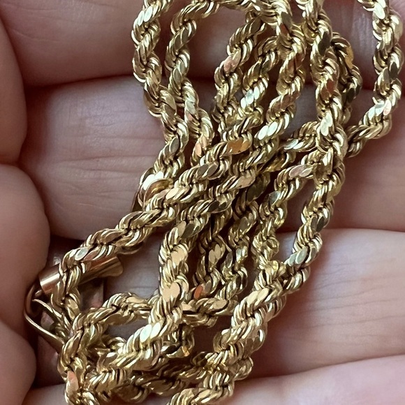 Jewelry - 14K YELLOW GOLD VINTAGE DIAMOND CUT ROPE CHAIN NECKLACE UNISEX APROX. 18” LONG